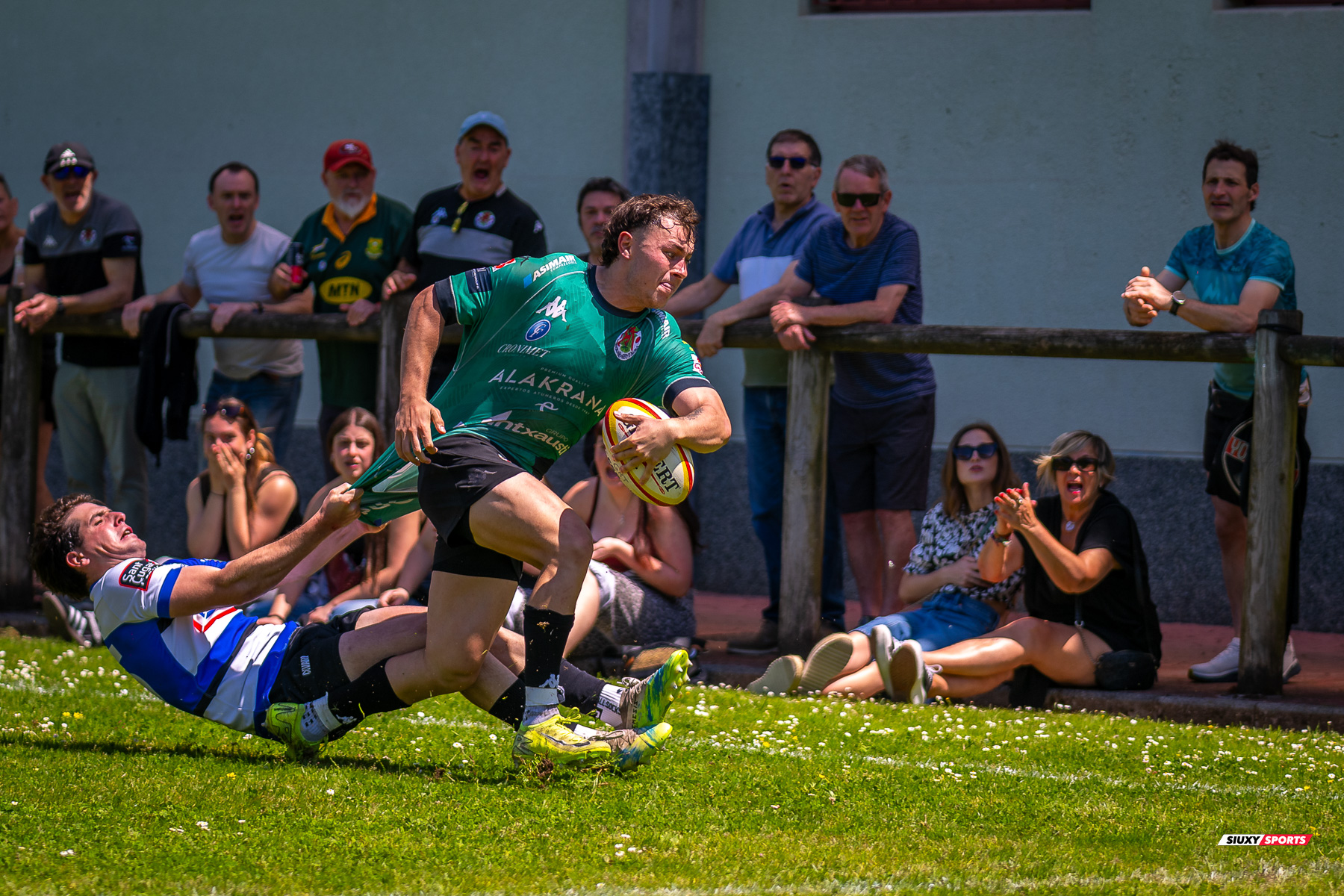  Gernika Rugby Taldea - Club de Rugby Sant Cugat - Rugby - FER 2025 - Sémi Final Ascenso - Gernika (24) vs (11) Sant Cugat (#FER25SFAGRTCRSC) Photo by: Fredy Monfoto | Siuxy Sports 2025-05-18