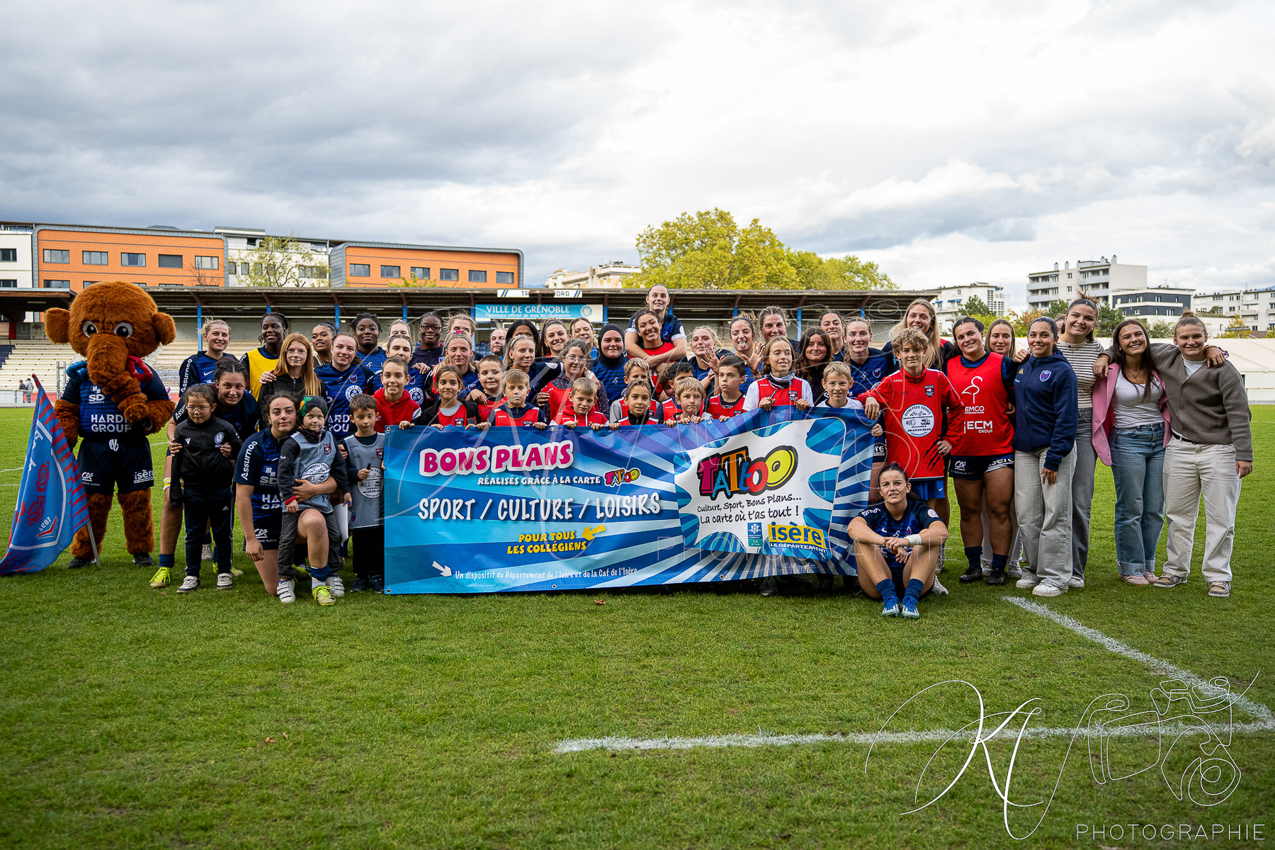  FC Grenoble Rugby - Lyon Olympique Universitaire - Rugby - FFR 2025 - Elite 1 F - Amazones FCG vs Lyon Olympique Universitaire (#FFR25E1FALOU1) Photo by: Karine Valentin | Siuxy Sports 2025-10-18