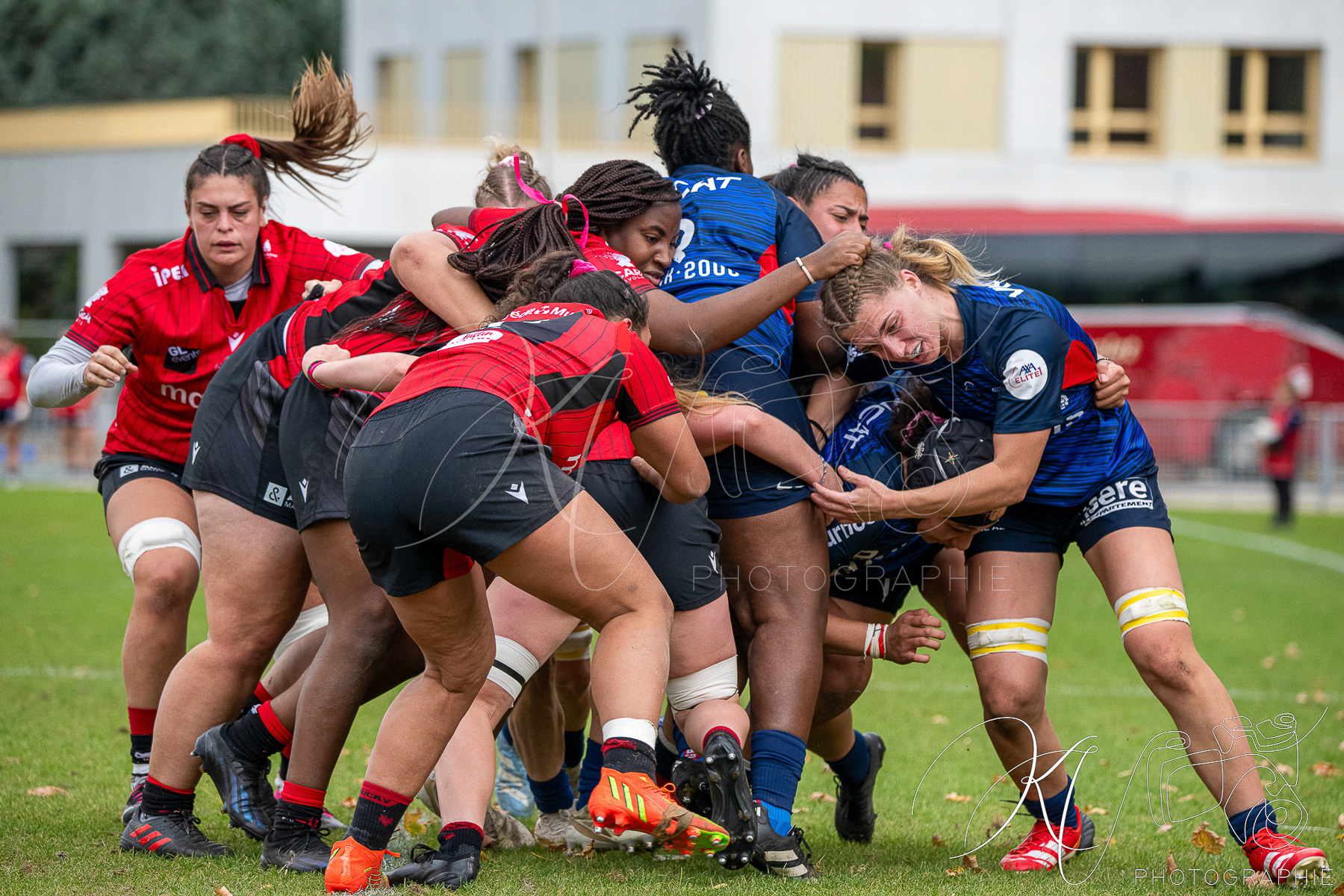  FC Grenoble Rugby - Lyon Olympique Universitaire - Rugby - FFR 2025 - Elite 1 F - Amazones FCG vs Lyon Olympique Universitaire (#FFR25E1FALOU1) Photo by: Karine Valentin | Siuxy Sports 2025-10-18