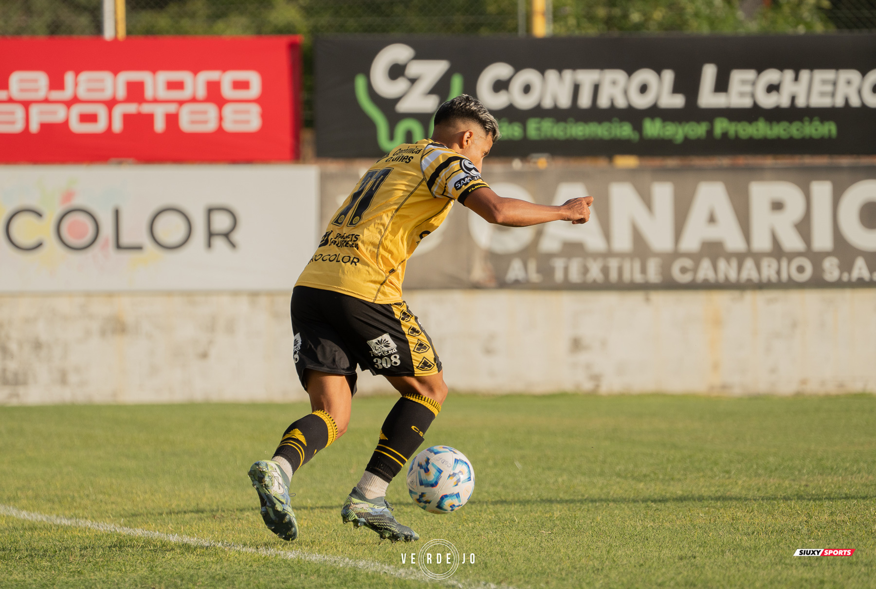  CSyD Flandria - Real Pilar FC - Soccer - AFA - 1B - Flandria (0) vs (1) Real Pilar FC (#AFA1BFLARP02) Photo by: Ignacio Verdejo | Siuxy Sports 2025-02-18