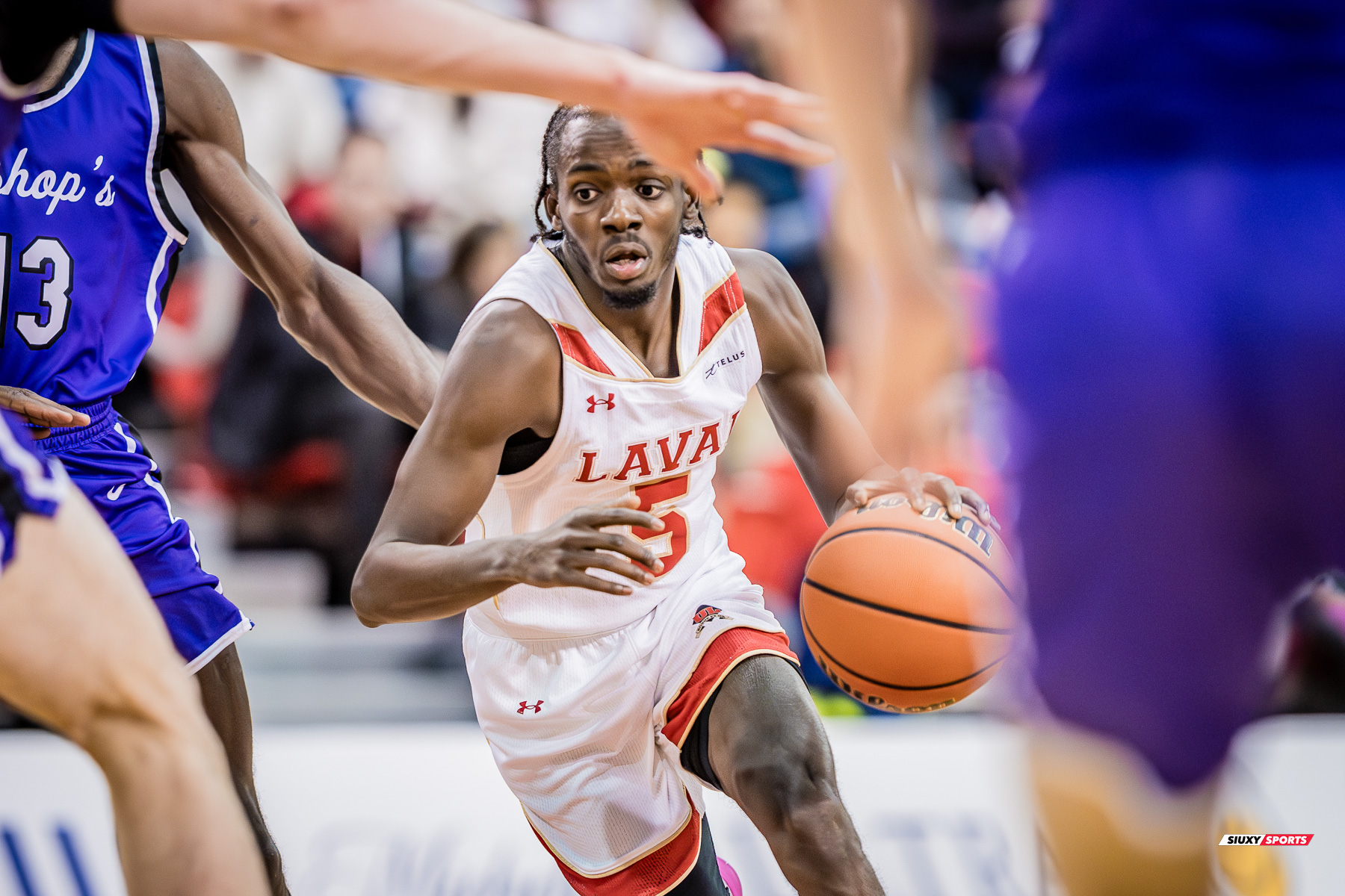  Université Laval - Bishop's University - Basketball - RSEQ 2025 - Basketball M - U.Laval (65) vs (73) Bishop's (#RSEQ25BMULBI02) Photo by: Louis Charland | Siuxy Sports 2025-02-01
