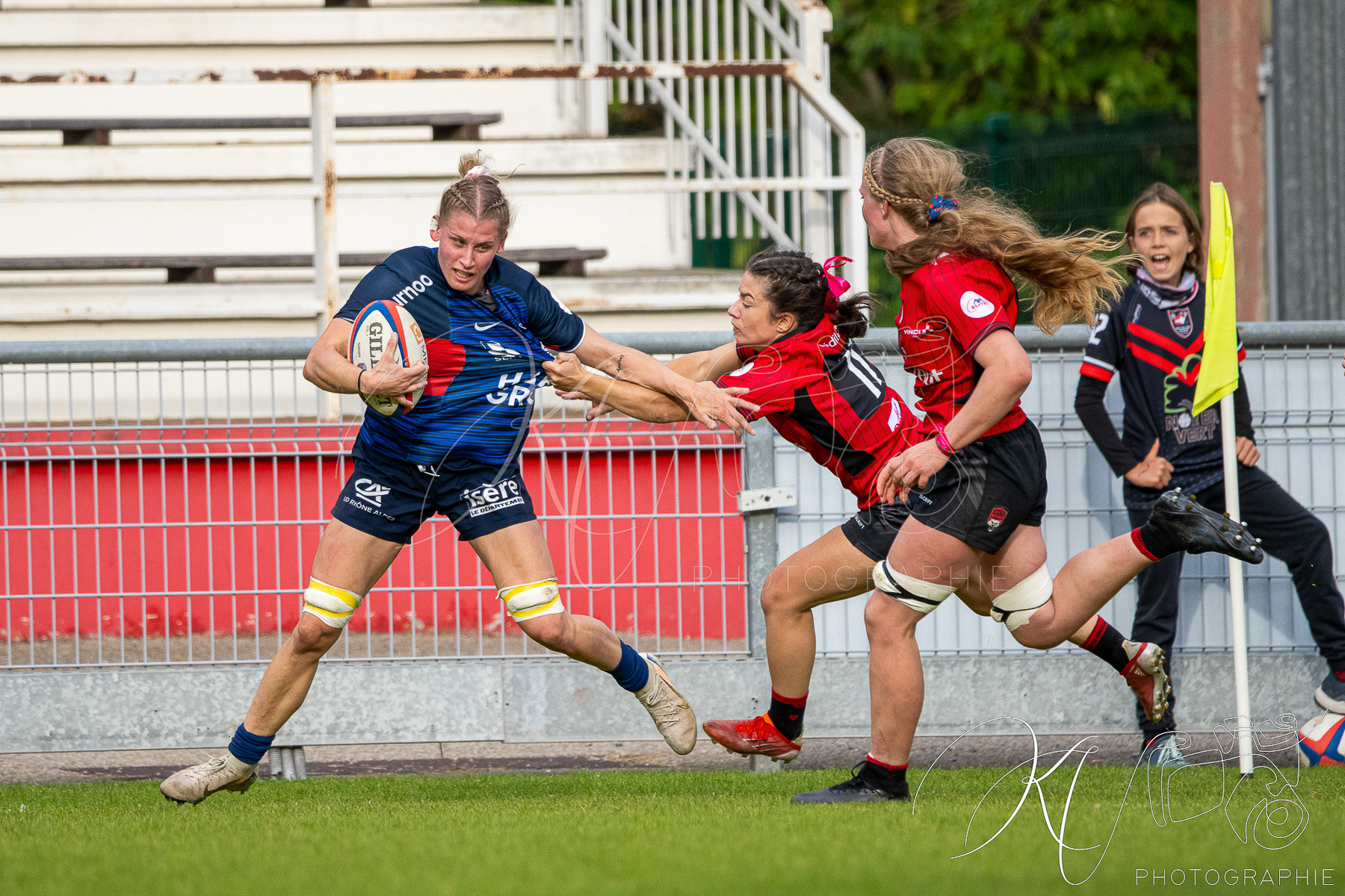  FC Grenoble Rugby - Lyon Olympique Universitaire - Rugby - FFR 2025 - Elite 1 F - Amazones FCG vs Lyon Olympique Universitaire (#FFR25E1FALOU1) Photo by: Karine Valentin | Siuxy Sports 2025-10-18