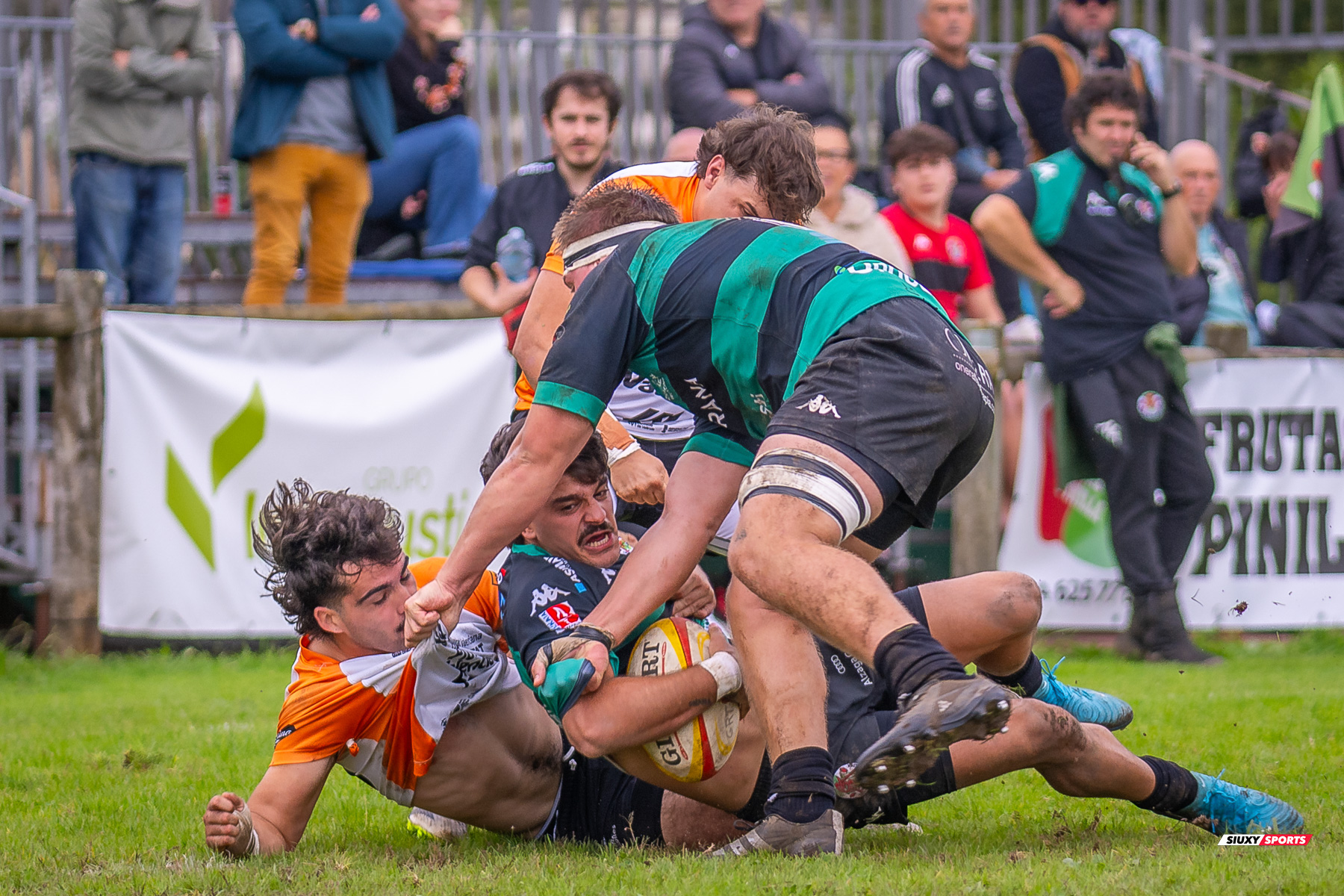  Gernika Rugby Taldea - Club de Rugby Les Abelles - Rugby - FER 2025 - Gernika RT vs Club de Rugby Les Abelles (#FER25GRTLA10) Photo by: Fredy Monfoto | Siuxy Sports 2025-10-26