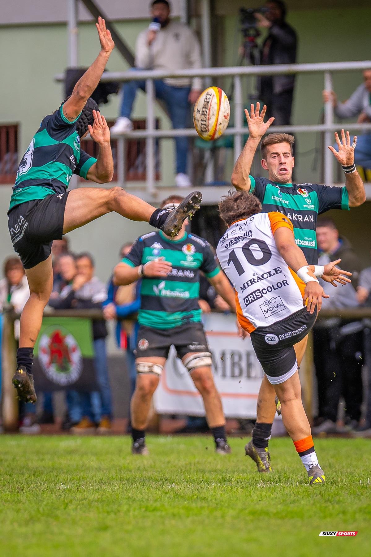  Gernika Rugby Taldea - Club de Rugby Les Abelles - Rugby - FER 2025 - Gernika RT vs Club de Rugby Les Abelles (#FER25GRTLA10) Photo by: Fredy Monfoto | Siuxy Sports 2025-10-26