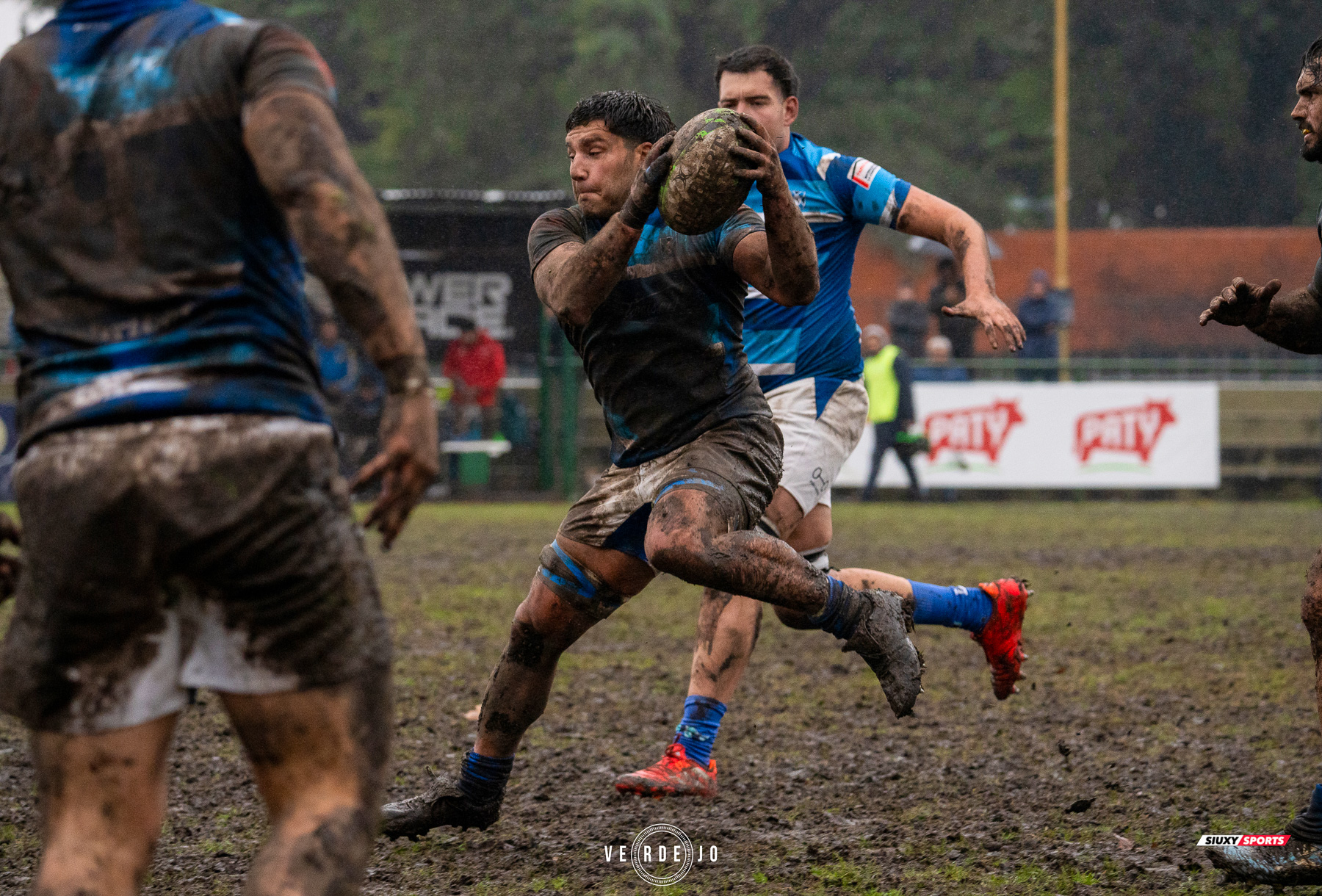  Club de Gimnasia y Esgrima - Luján Rugby Club - Rugby - URBA 2025 - 1ra B Sup - GEBA (74) vs (0) Lujan RC (#URBA251BSGEL6) Photo by: Ignacio Verdejo | Siuxy Sports 2025-06-14