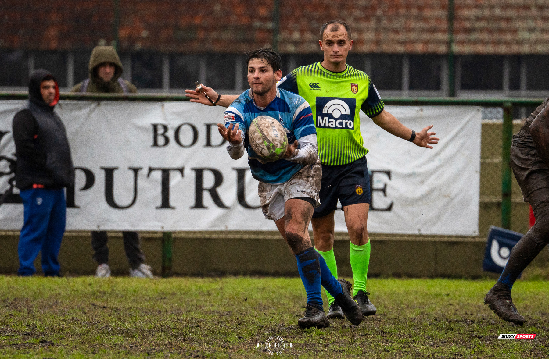  Club de Gimnasia y Esgrima - Luján Rugby Club - Rugby - URBA 2025 - 1ra B Sup - GEBA (74) vs (0) Lujan RC (#URBA251BSGEL6) Photo by: Ignacio Verdejo | Siuxy Sports 2025-06-14