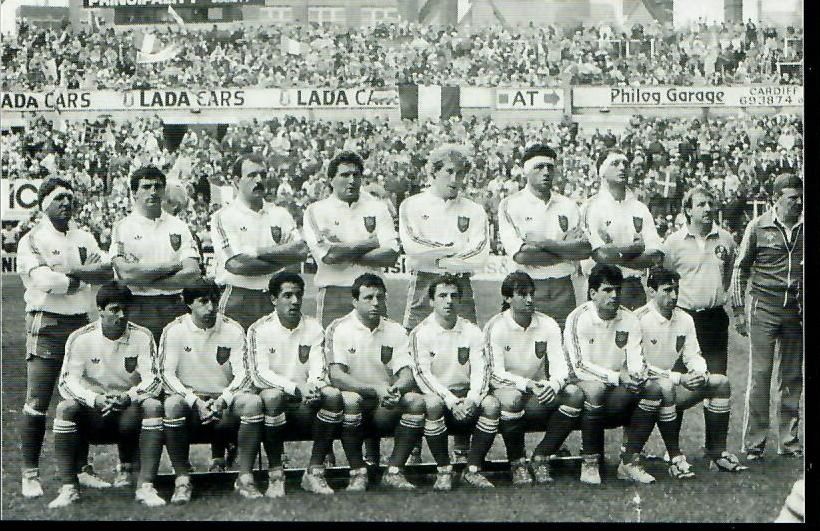  Équipe de France de rugby à XV -  - Rugby - FFR 1988 - Équipe de France de Rugby (1988-Ondarts, Armary, Rodriguez, Cecillon, Carminatti, Condom, Lorieux - Lafond, Sella, Blanco, Dubroca, Berbizier, Lescarboura, Andrieu, Lagisquet) Photo by:  | Siuxy Sports 1988-07-01