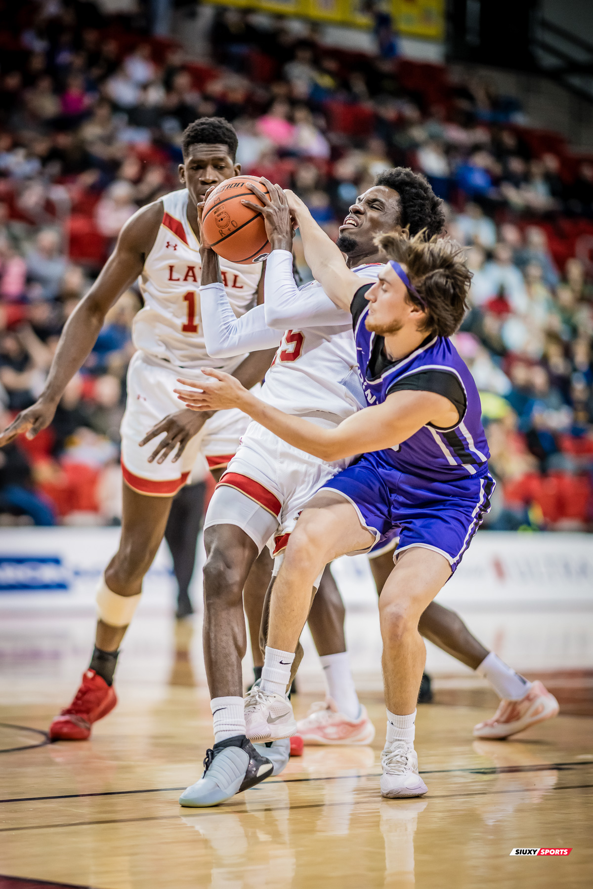  Université Laval - Bishop's University - Basketball - RSEQ 2025 - Basketball M - U.Laval (65) vs (73) Bishop's (#RSEQ25BMULBI02) Photo by: Louis Charland | Siuxy Sports 2025-02-01