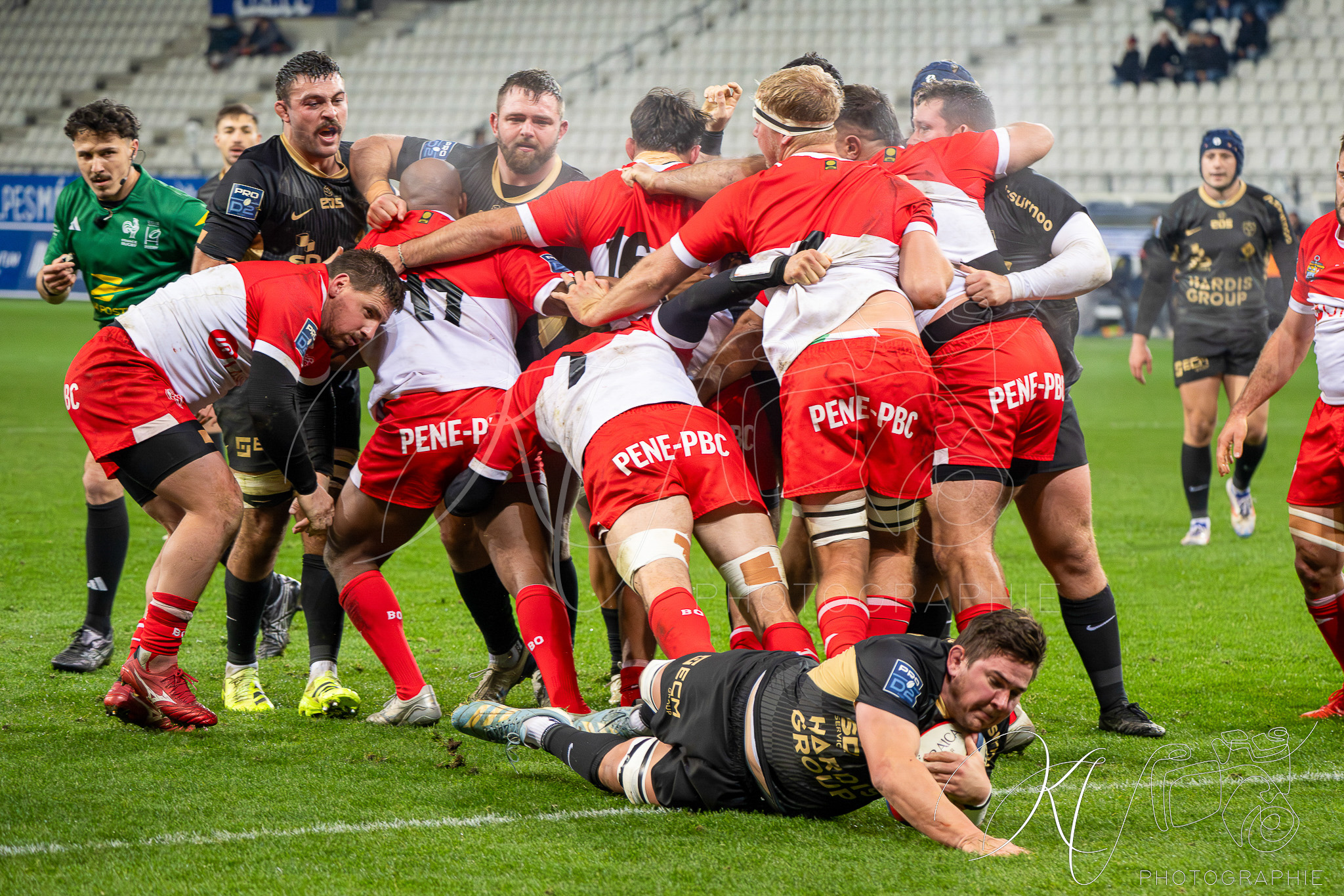  FC Grenoble Rugby - Biarritz - Rugby - FFR 2025 - PRO D2 - FC Grenoble Rugby vs Biarritz (#FFR25PD2GB11) Photo by: Karine Valentin | Siuxy Sports 2025-11-28