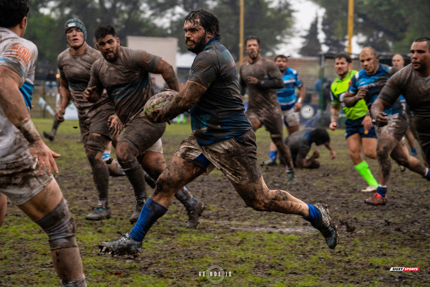  Club de Gimnasia y Esgrima - Luján Rugby Club - Rugby - URBA 2025 - 1ra B Sup - GEBA (74) vs (0) Lujan RC (#URBA251BSGEL6) Photo by: Ignacio Verdejo | Siuxy Sports 2025-06-14