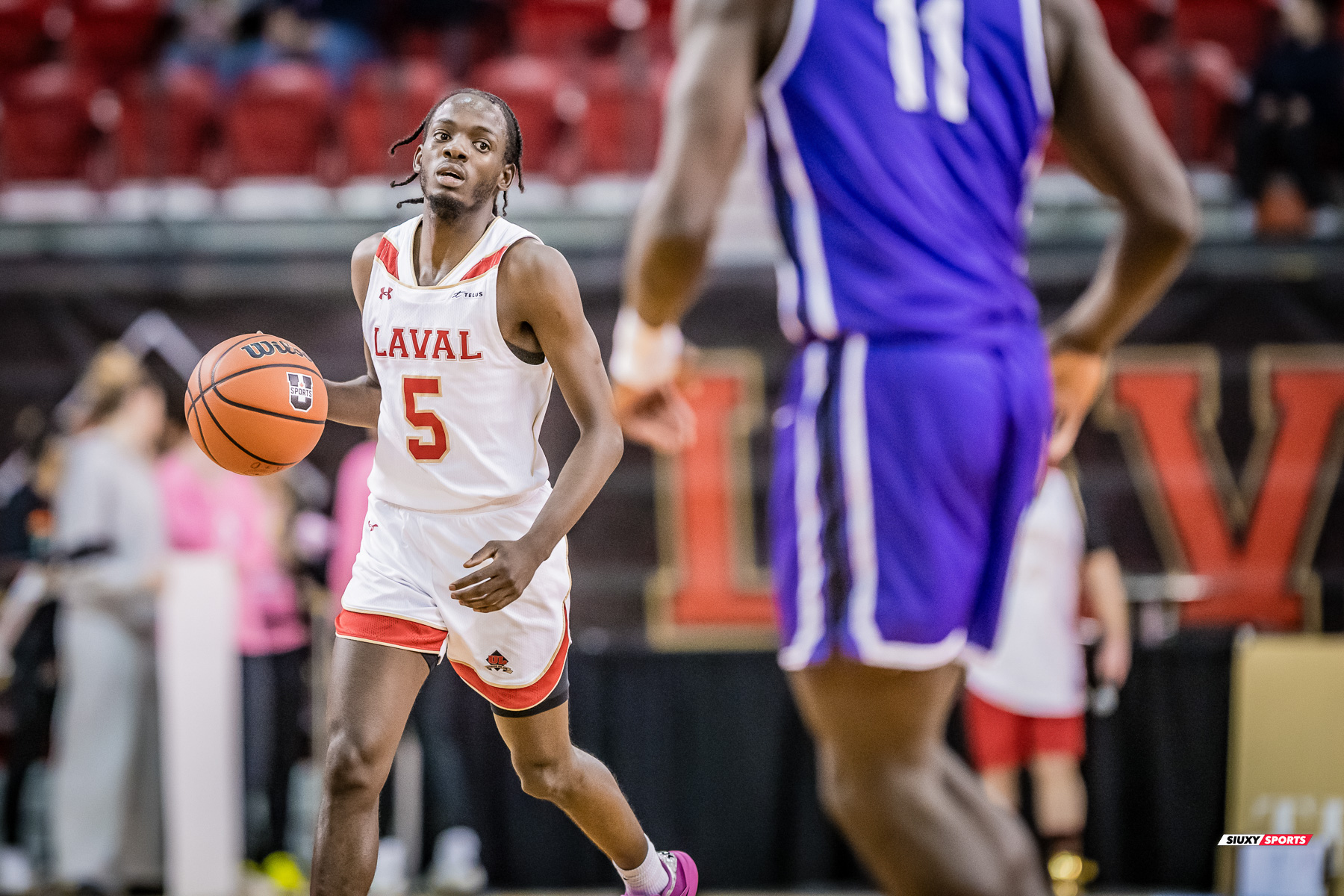  Université Laval - Bishop's University - Basketball - RSEQ 2025 - Basketball M - U.Laval (65) vs (73) Bishop's (#RSEQ25BMULBI02) Photo by: Louis Charland | Siuxy Sports 2025-02-01