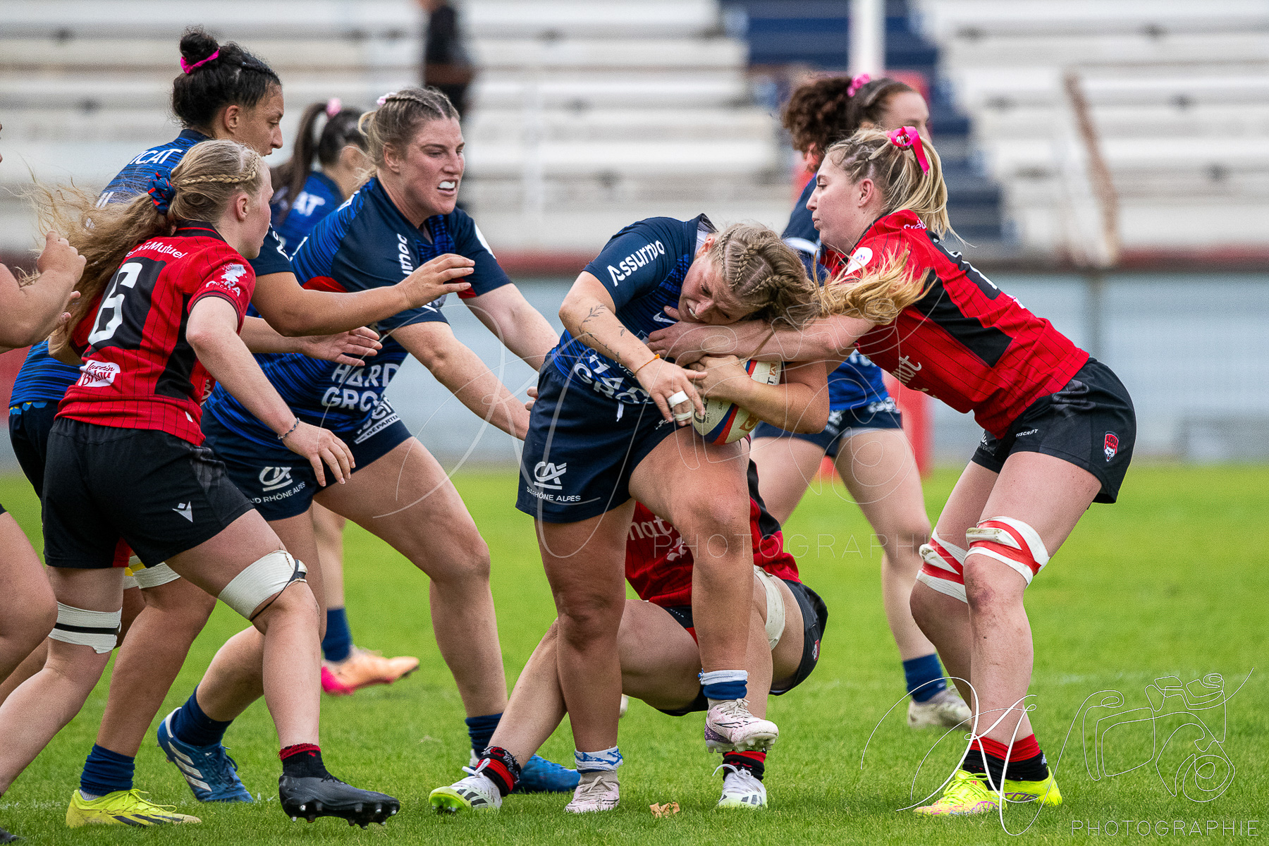  FC Grenoble Rugby - Lyon Olympique Universitaire - Rugby - FFR 2025 - Elite 1 F - Amazones FCG vs Lyon Olympique Universitaire (#FFR25E1FALOU1) Photo by: Karine Valentin | Siuxy Sports 2025-10-18