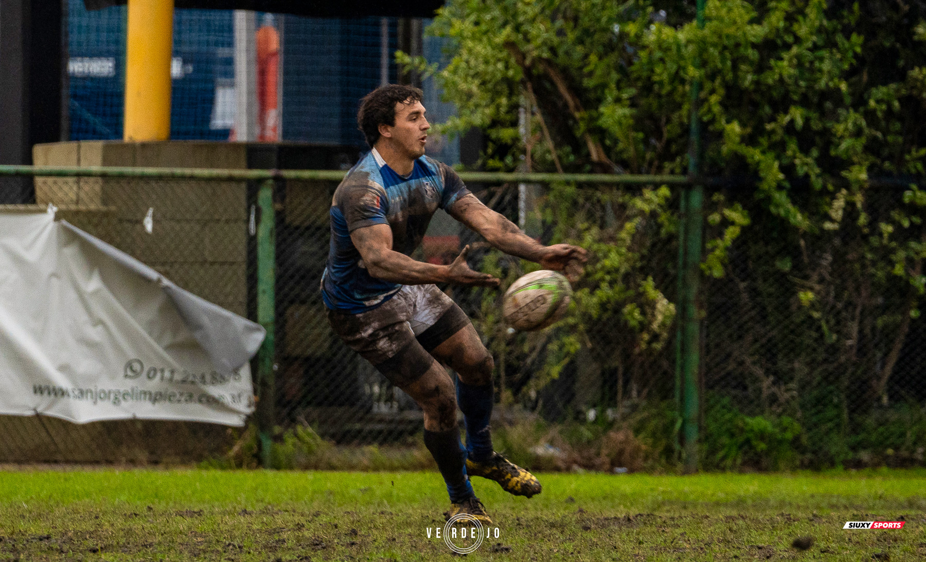  Club de Gimnasia y Esgrima - Luján Rugby Club - Rugby - URBA 2025 - 1ra B Sup - GEBA (74) vs (0) Lujan RC (#URBA251BSGEL6) Photo by: Ignacio Verdejo | Siuxy Sports 2025-06-14