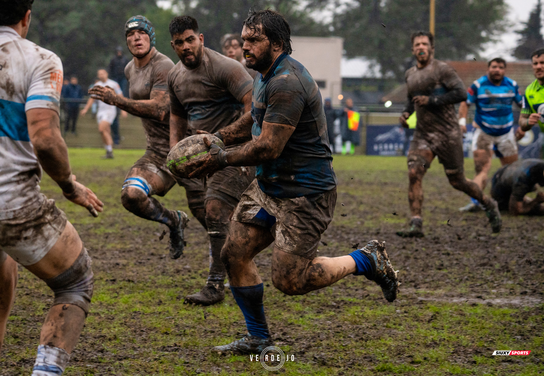  Club de Gimnasia y Esgrima - Luján Rugby Club - Rugby - URBA 2025 - 1ra B Sup - GEBA (74) vs (0) Lujan RC (#URBA251BSGEL6) Photo by: Ignacio Verdejo | Siuxy Sports 2025-06-14