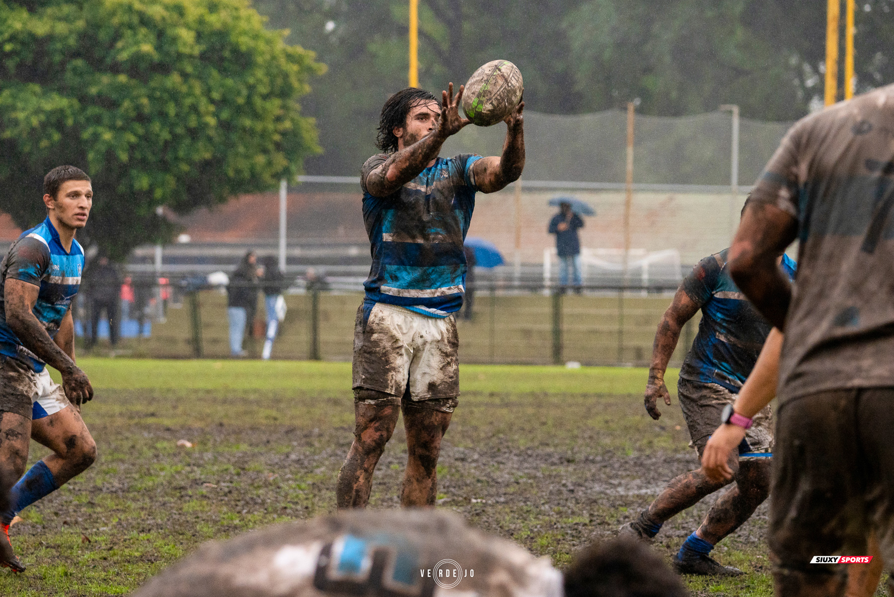 Club de Gimnasia y Esgrima - Luján Rugby Club - Rugby - URBA 2025 - 1ra B Sup - GEBA (74) vs (0) Lujan RC (#URBA251BSGEL6) Photo by: Ignacio Verdejo | Siuxy Sports 2025-06-14