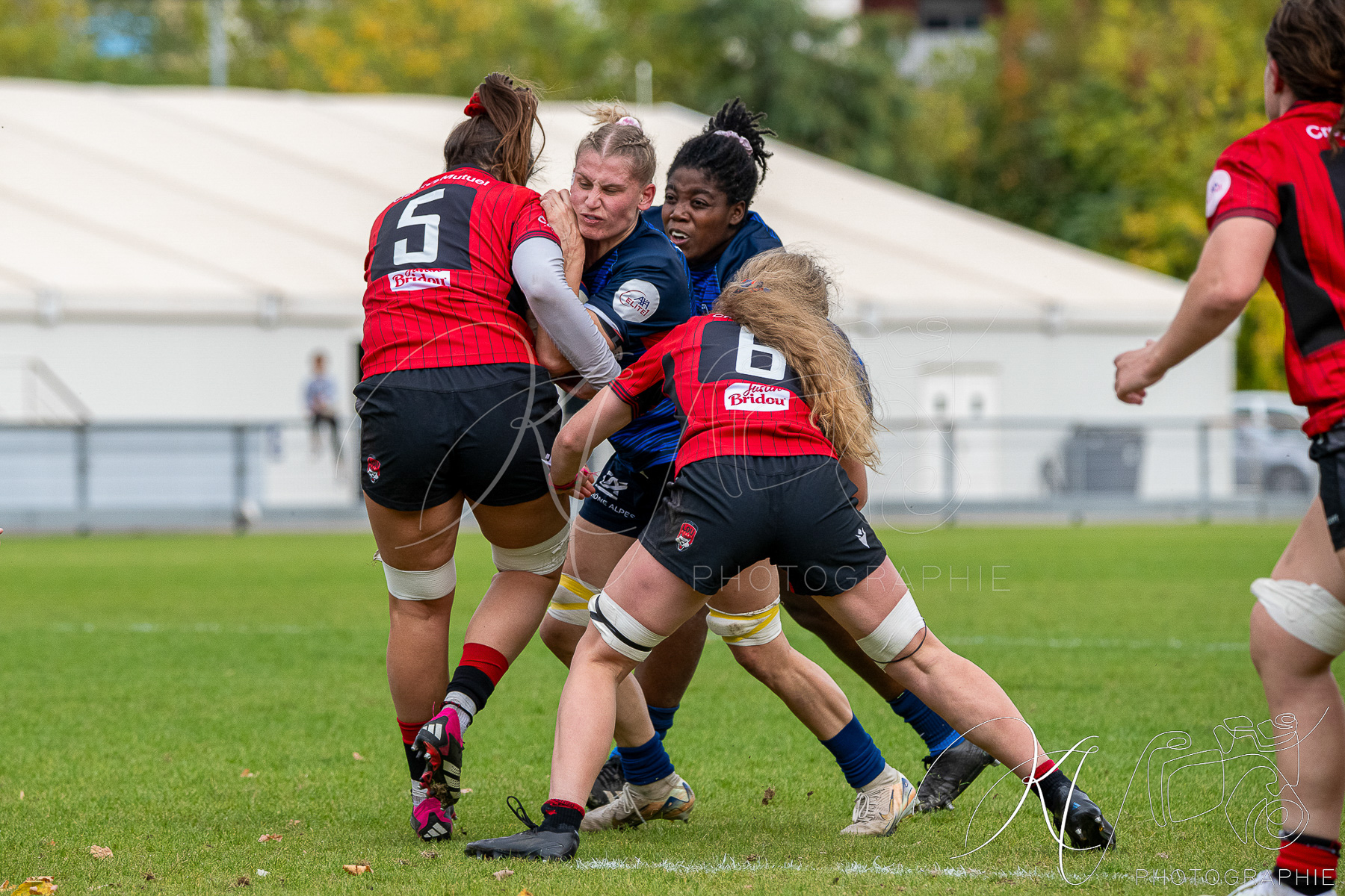  FC Grenoble Rugby - Lyon Olympique Universitaire - Rugby - FFR 2025 - Elite 1 F - Amazones FCG vs Lyon Olympique Universitaire (#FFR25E1FALOU1) Photo by: Karine Valentin | Siuxy Sports 2025-10-18