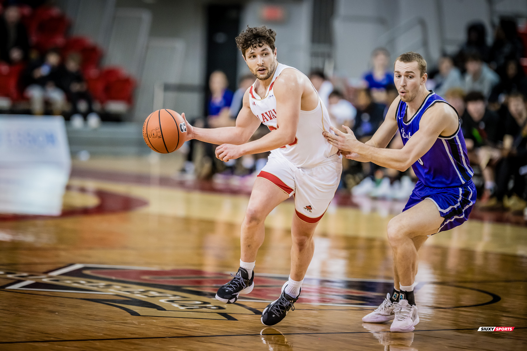  Université Laval - Bishop's University - Basketball - RSEQ 2025 - Basketball M - U.Laval (65) vs (73) Bishop's (#RSEQ25BMULBI02) Photo by: Louis Charland | Siuxy Sports 2025-02-01