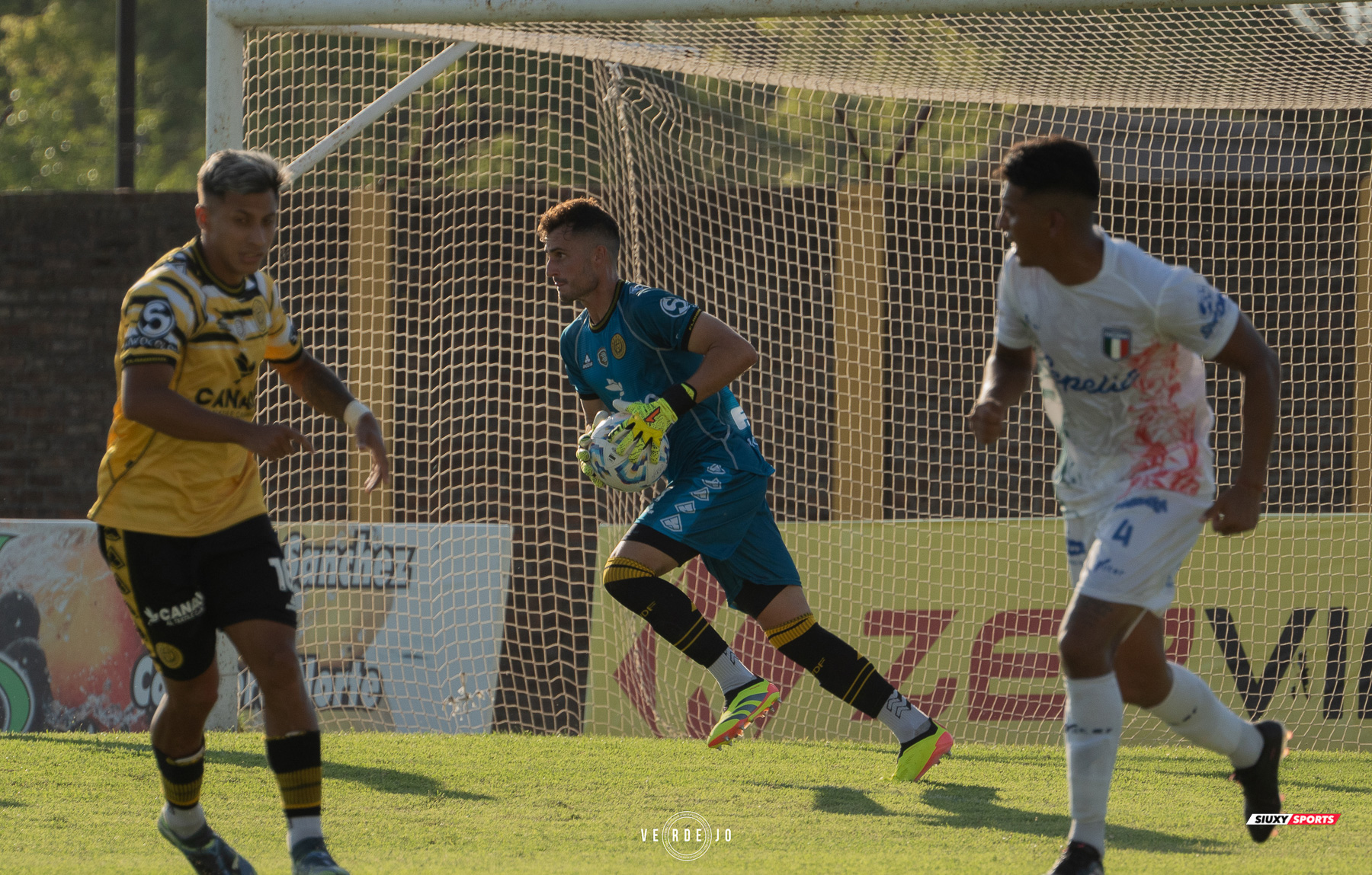  CSyD Flandria - Sportivo Italiano - Soccer - AFA - 1B - Flandria (1) vs (1) Sportivo Italiano (#AFA1BFLASPI02) Photo by: Ignacio Verdejo | Siuxy Sports 2025-02-08