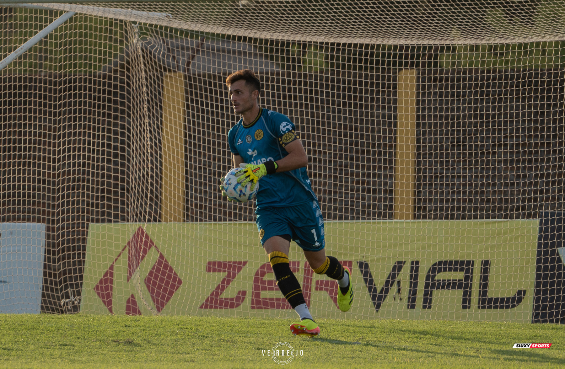  CSyD Flandria - Real Pilar FC - Soccer - AFA - 1B - Flandria (0) vs (1) Real Pilar FC (#AFA1BFLARP02) Photo by: Ignacio Verdejo | Siuxy Sports 2025-02-18