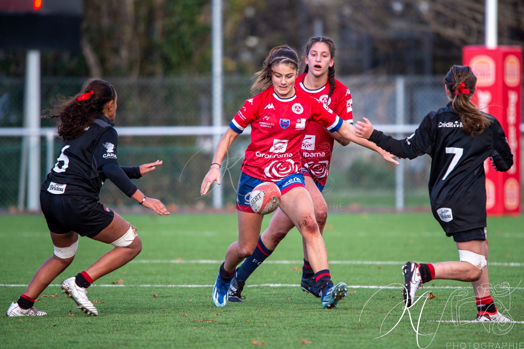  FC Grenoble Rugby - Lyon Olympique Universitaire - Rugby - FFR 2024 - U18 FEM - FC Grenoble Amazones vs LOU (#FFR24U18FFCGLOU01) Photo by: Karine Valentin | Siuxy Sports 2024-12-14