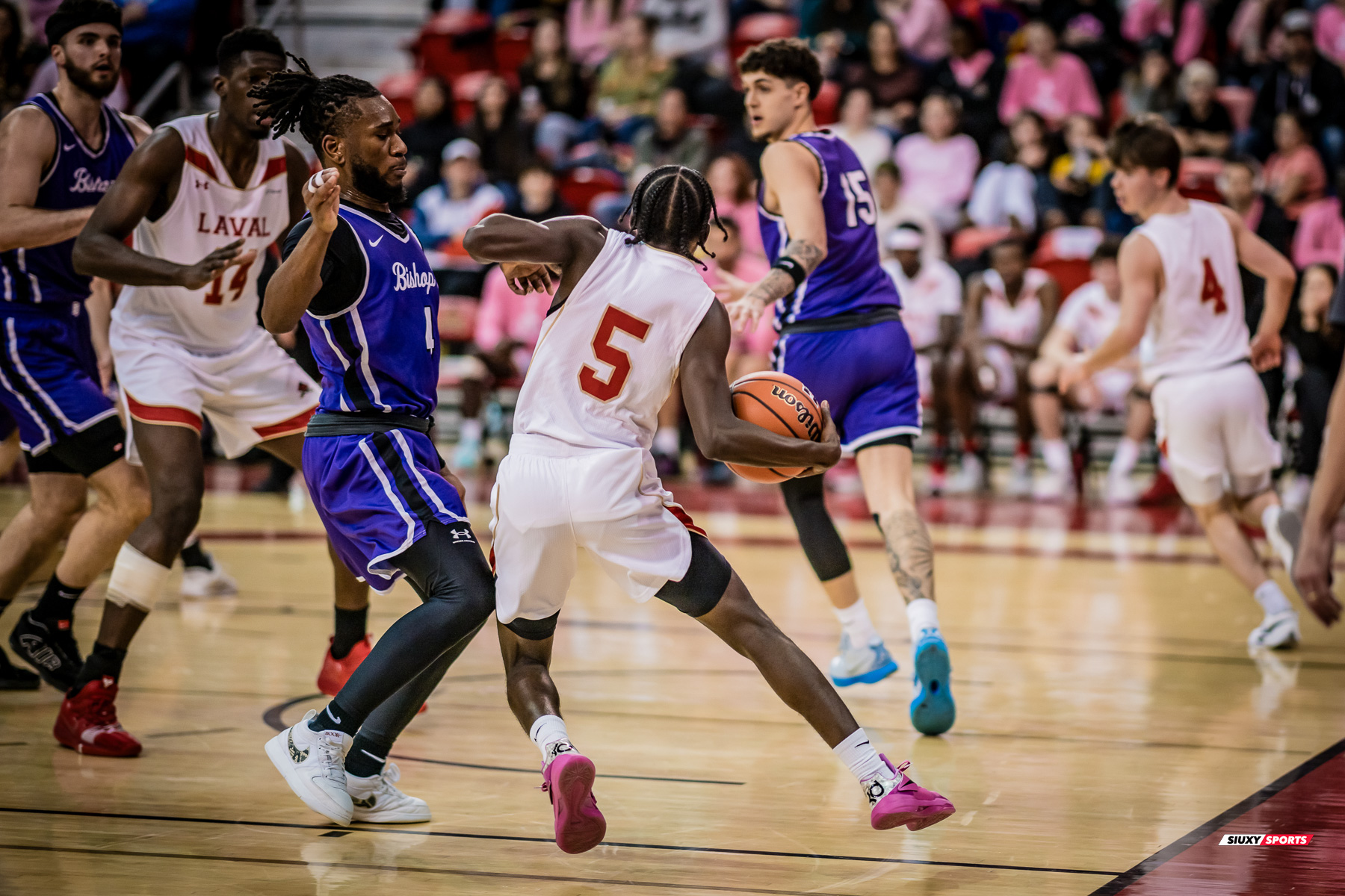  Université Laval - Bishop's University - Basketball - RSEQ 2025 - Basketball M - U.Laval (65) vs (73) Bishop's (#RSEQ25BMULBI02) Photo by: Louis Charland | Siuxy Sports 2025-02-01