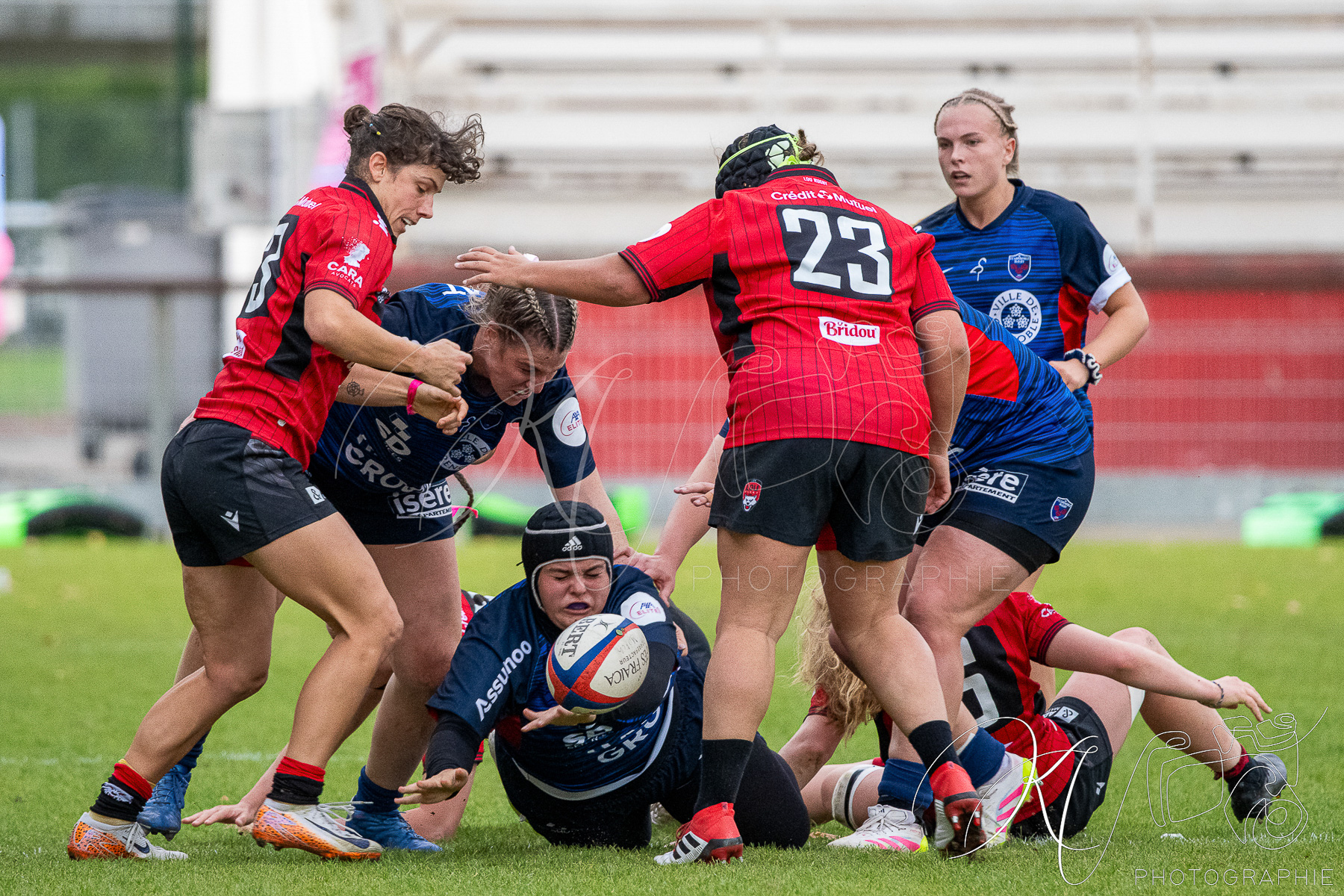  FC Grenoble Rugby - Lyon Olympique Universitaire - Rugby - FFR 2025 - Elite 1 F - Amazones FCG vs Lyon Olympique Universitaire (#FFR25E1FALOU1) Photo by: Karine Valentin | Siuxy Sports 2025-10-18