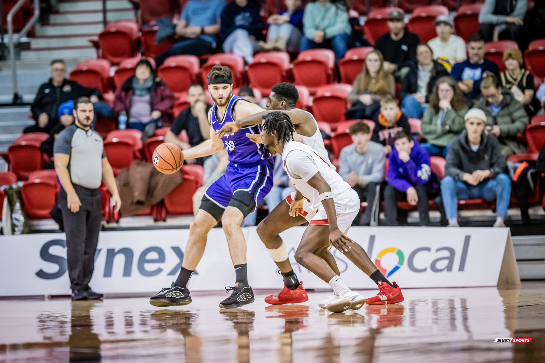  Université Laval - Bishop's University - Basketball - RSEQ 2025 - Basketball M - U.Laval (65) vs (73) Bishop's (#RSEQ25BMULBI02) Photo by: Louis Charland | Siuxy Sports 2025-02-01