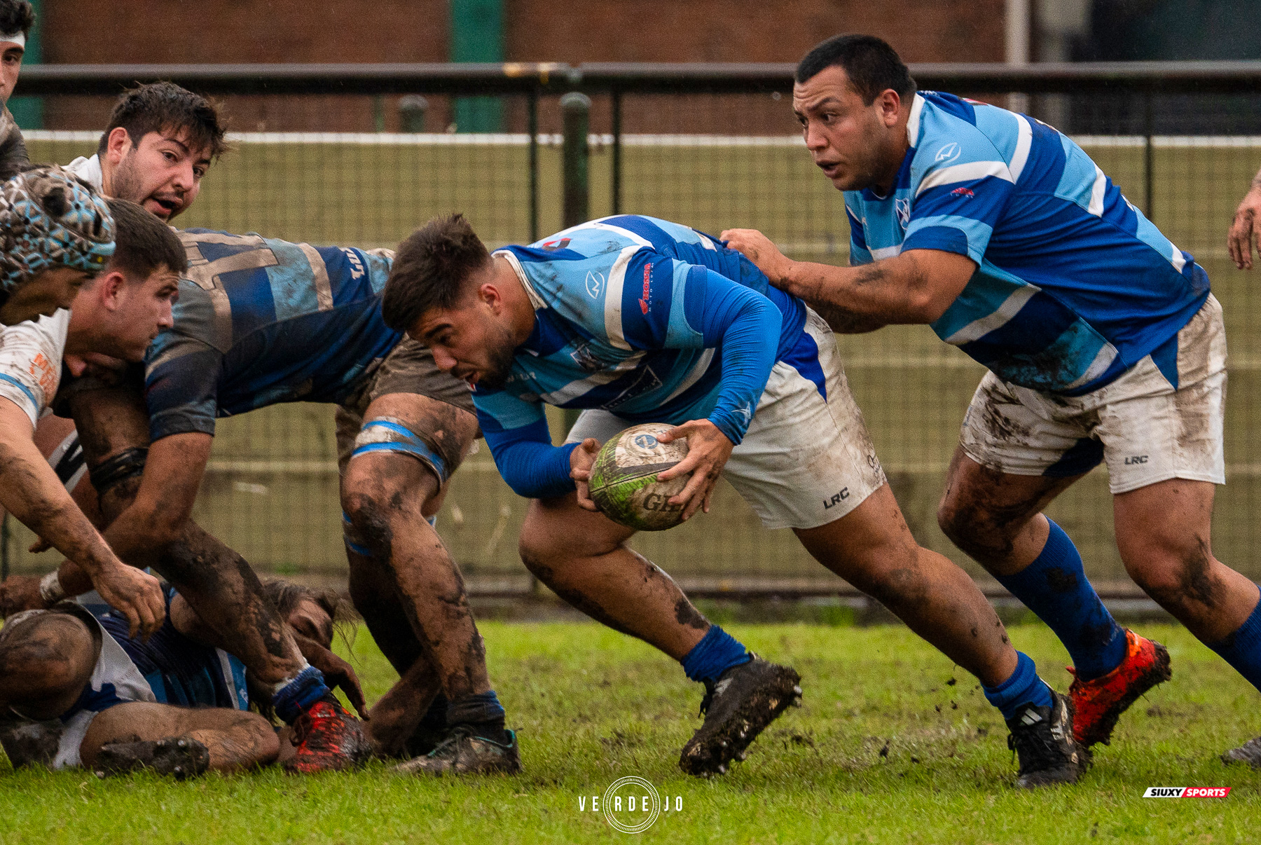  Club de Gimnasia y Esgrima - Luján Rugby Club - Rugby - URBA 2025 - 1ra B Sup - GEBA (74) vs (0) Lujan RC (#URBA251BSGEL6) Photo by: Ignacio Verdejo | Siuxy Sports 2025-06-14
