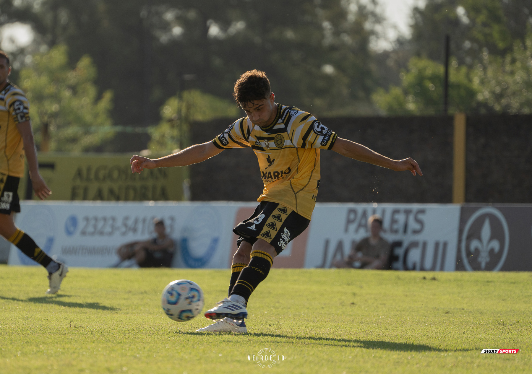  CSyD Flandria - Sportivo Italiano - Soccer - AFA - 1B - Flandria (1) vs (1) Sportivo Italiano (#AFA1BFLASPI02) Photo by: Ignacio Verdejo | Siuxy Sports 2025-02-08