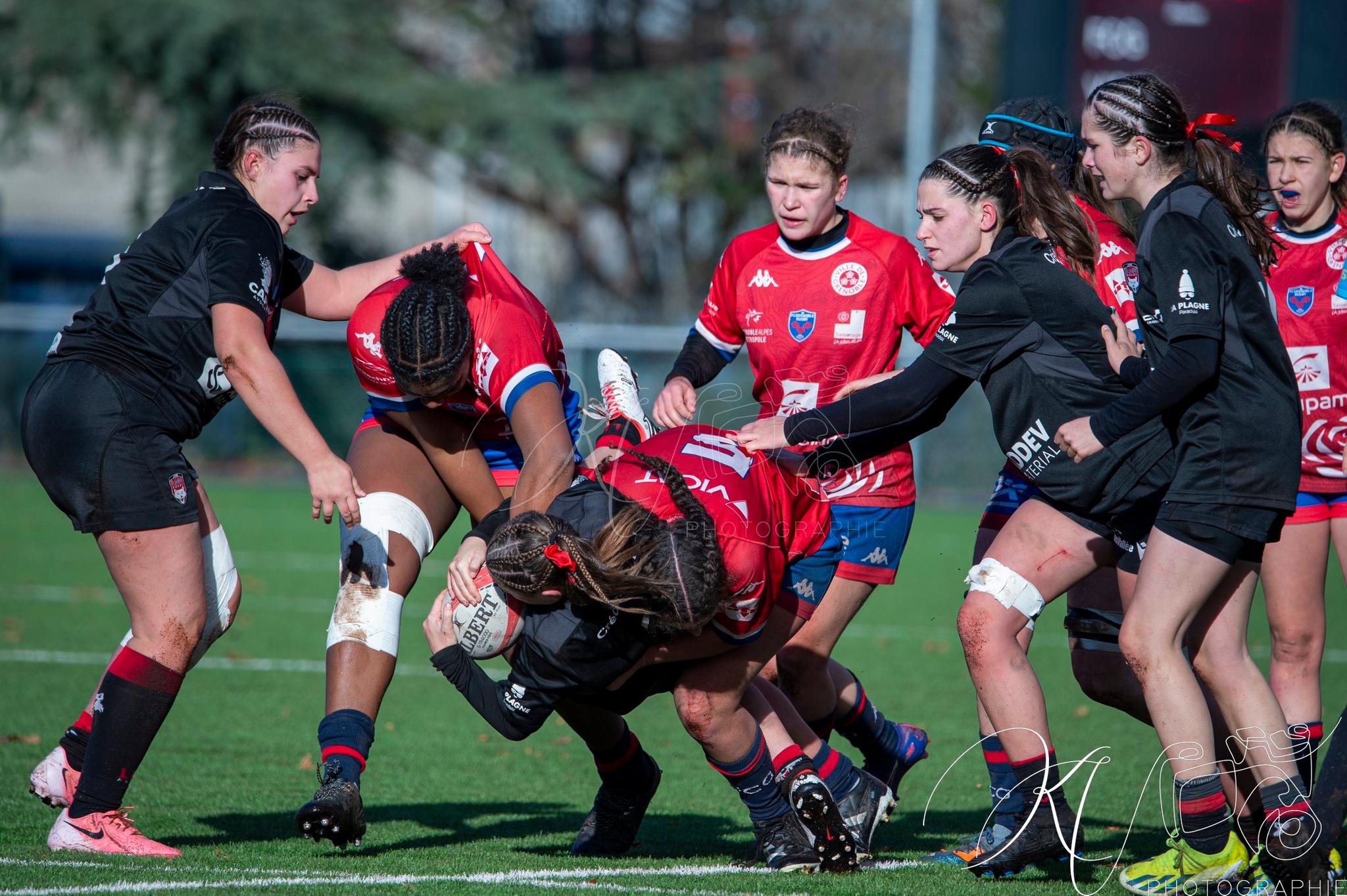  FC Grenoble Rugby - Lyon Olympique Universitaire - Rugby - FFR 2024 - U18 FEM - FC Grenoble Amazones vs LOU (#FFR24U18FFCGLOU01) Photo by: Karine Valentin | Siuxy Sports 2024-12-14