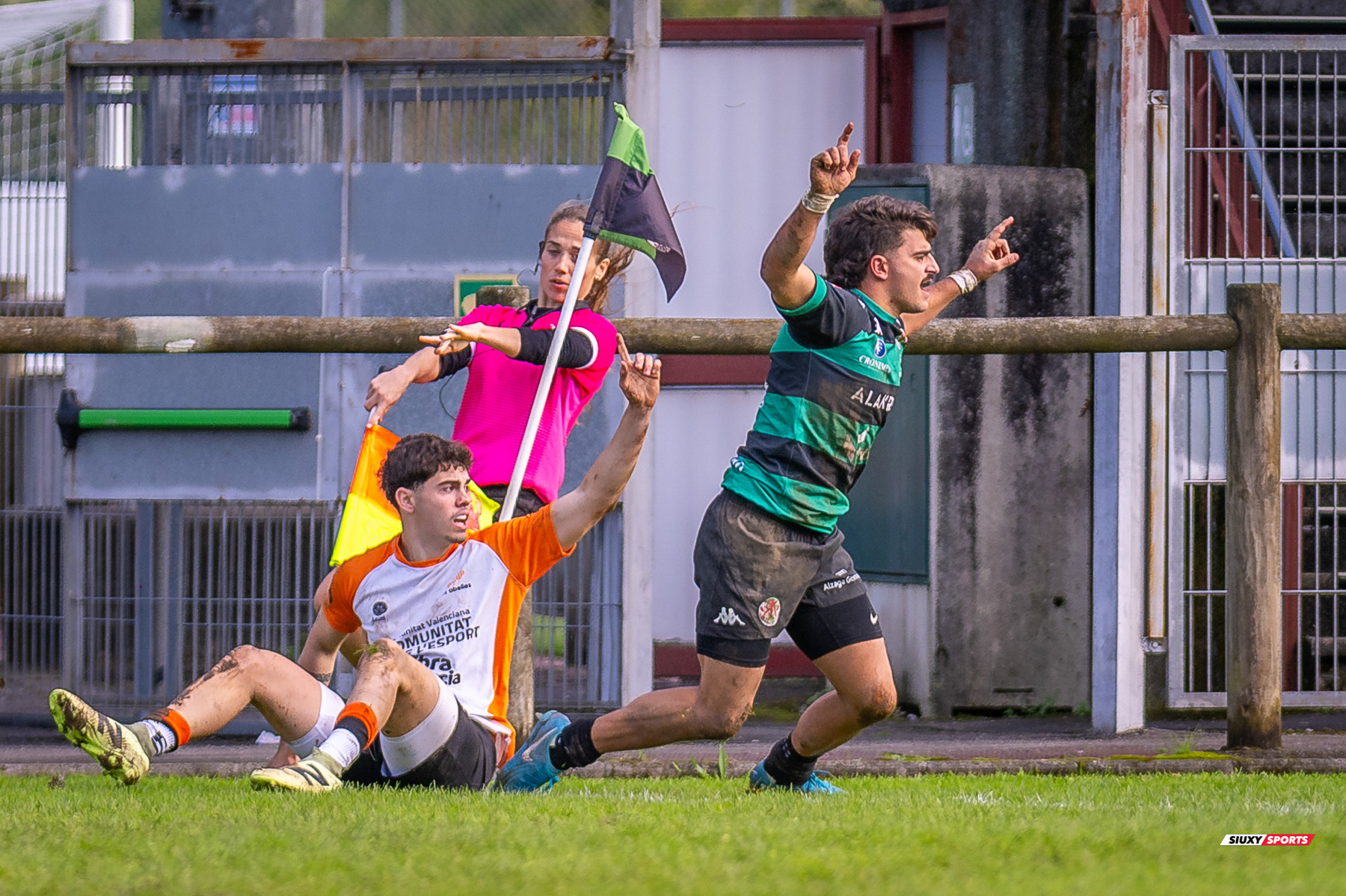  Gernika Rugby Taldea - Club de Rugby Les Abelles - Rugby - FER 2025 - Gernika RT vs Club de Rugby Les Abelles (#FER25GRTLA10) Photo by: Fredy Monfoto | Siuxy Sports 2025-10-26