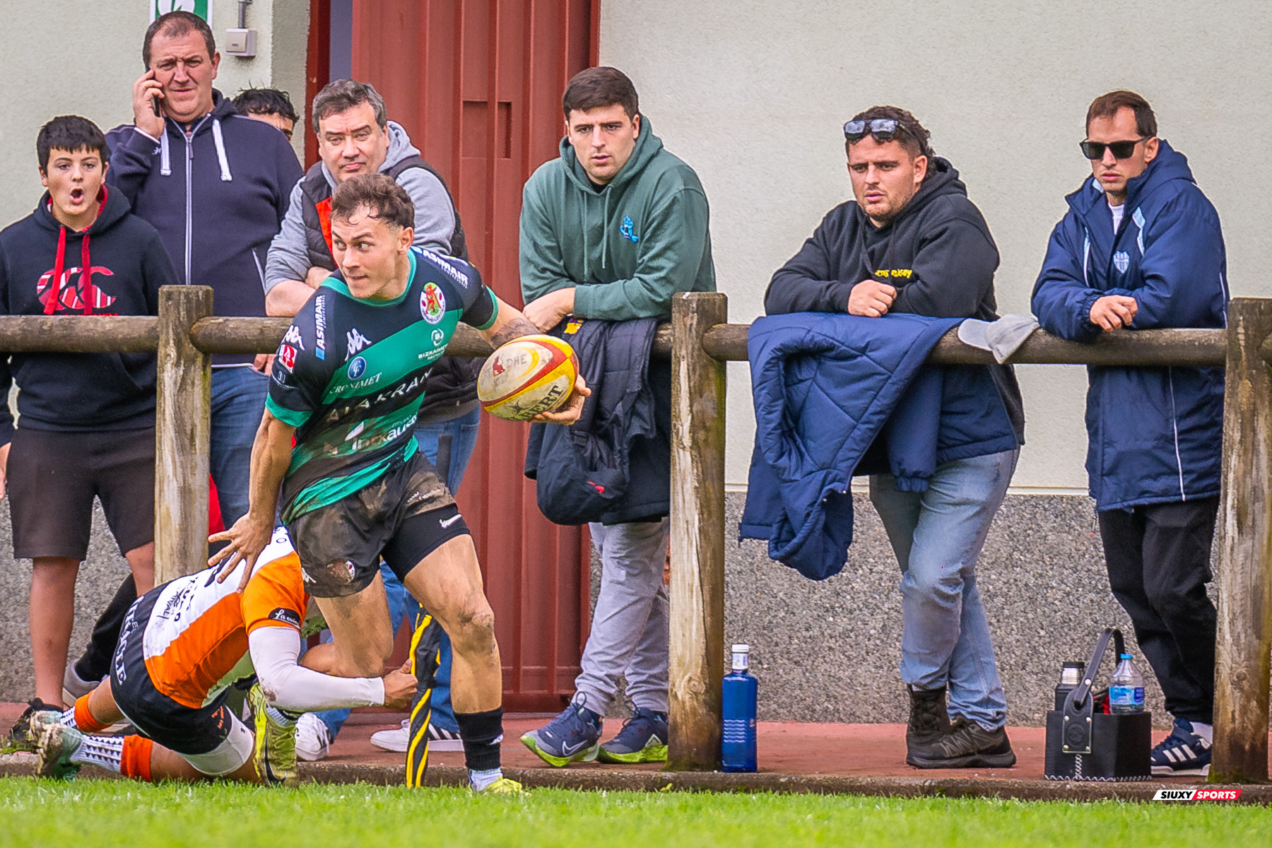  Gernika Rugby Taldea - Club de Rugby Les Abelles - Rugby - FER 2025 - Gernika RT vs Club de Rugby Les Abelles (#FER25GRTLA10) Photo by: Fredy Monfoto | Siuxy Sports 2025-10-26