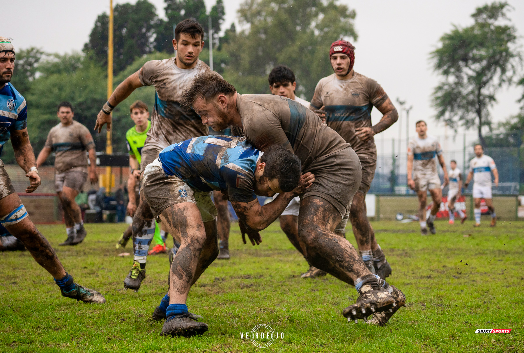  Club de Gimnasia y Esgrima - Luján Rugby Club - Rugby - URBA 2025 - 1ra B Sup - GEBA (74) vs (0) Lujan RC (#URBA251BSGEL6) Photo by: Ignacio Verdejo | Siuxy Sports 2025-06-14