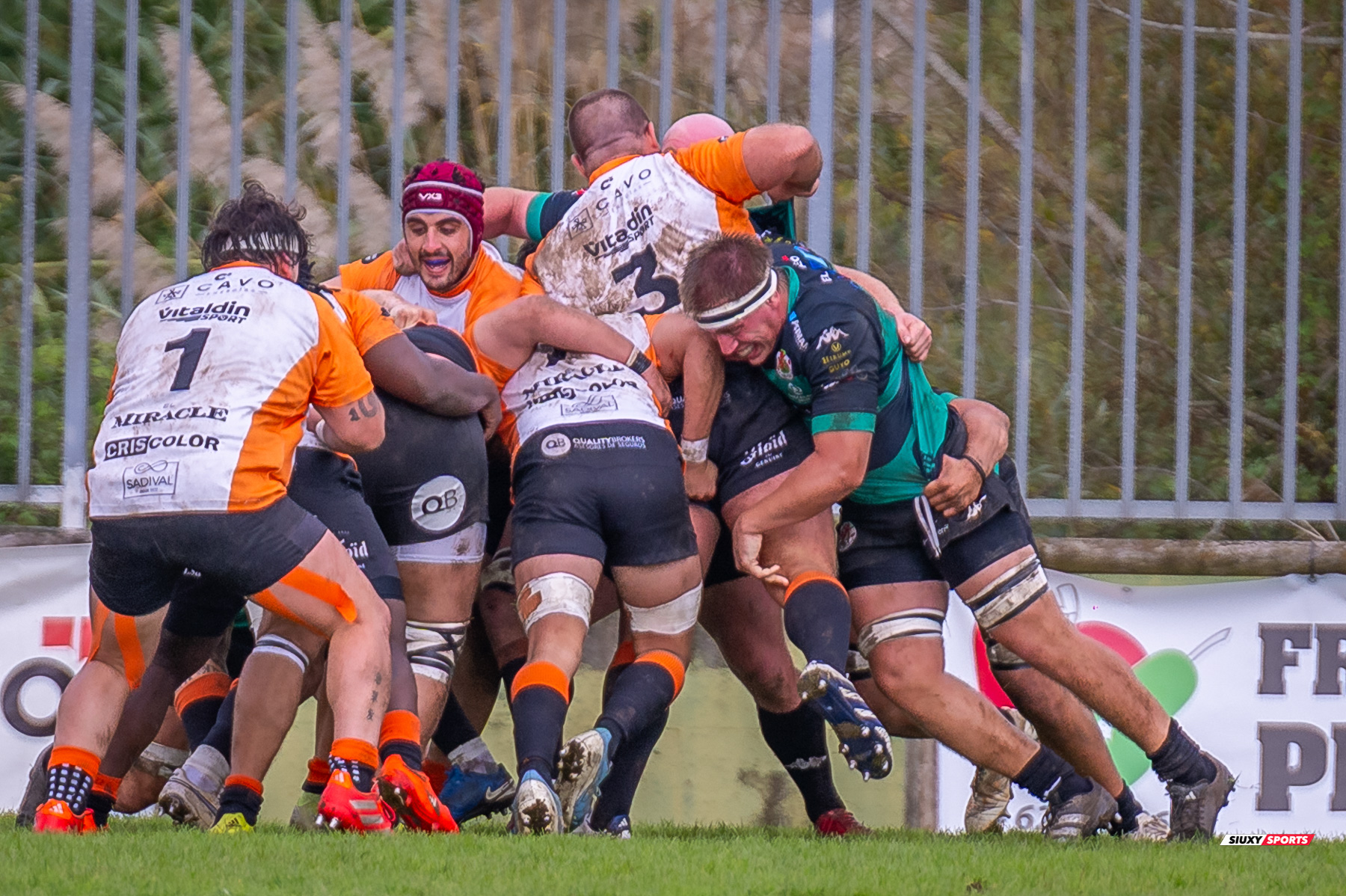  Gernika Rugby Taldea - Club de Rugby Les Abelles - Rugby - FER 2025 - Gernika RT vs Club de Rugby Les Abelles (#FER25GRTLA10) Photo by: Fredy Monfoto | Siuxy Sports 2025-10-26