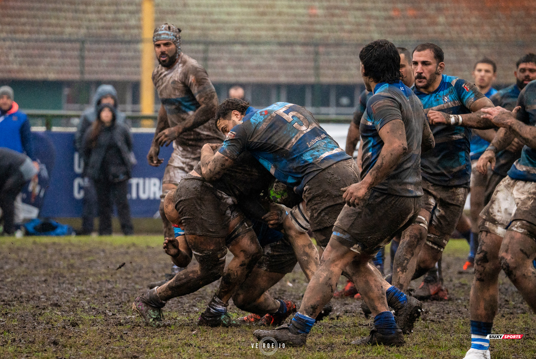  Club de Gimnasia y Esgrima - Luján Rugby Club - Rugby - URBA 2025 - 1ra B Sup - GEBA (74) vs (0) Lujan RC (#URBA251BSGEL6) Photo by: Ignacio Verdejo | Siuxy Sports 2025-06-14