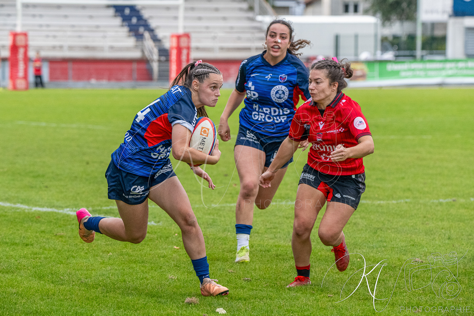  FC Grenoble Rugby - Lyon Olympique Universitaire - Rugby - FFR 2025 - Elite 1 F - Amazones FCG vs Lyon Olympique Universitaire (#FFR25E1FALOU1) Photo by: Karine Valentin | Siuxy Sports 2025-10-18
