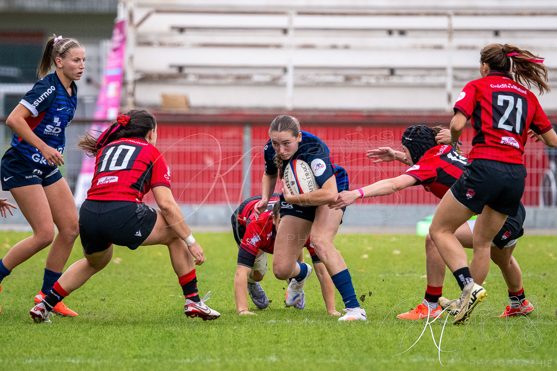  FC Grenoble Rugby - Lyon Olympique Universitaire - Rugby - FFR 2025 - Elite 1 F - Amazones FCG vs Lyon Olympique Universitaire (#FFR25E1FALOU1) Photo by: Karine Valentin | Siuxy Sports 2025-10-18
