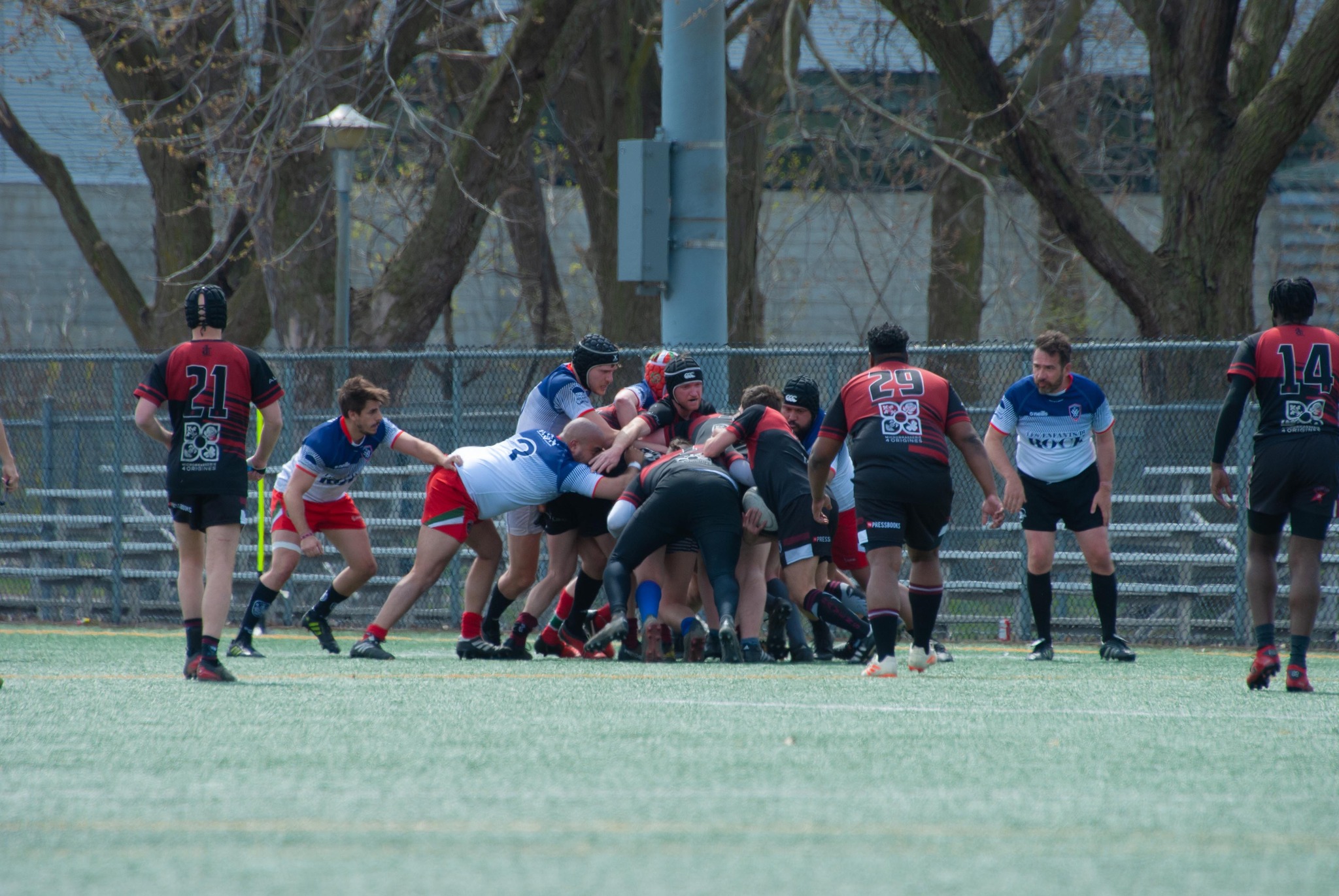  Rugby Club de Montréal - Westmount Rugby Club - Rugby - RQ 2024 - LPR2 - RCMXV vs Westmount 2 (#RQ24LP2RCMXW4) Photo by: Coraline Brochet | Siuxy Sports 2024-04-27